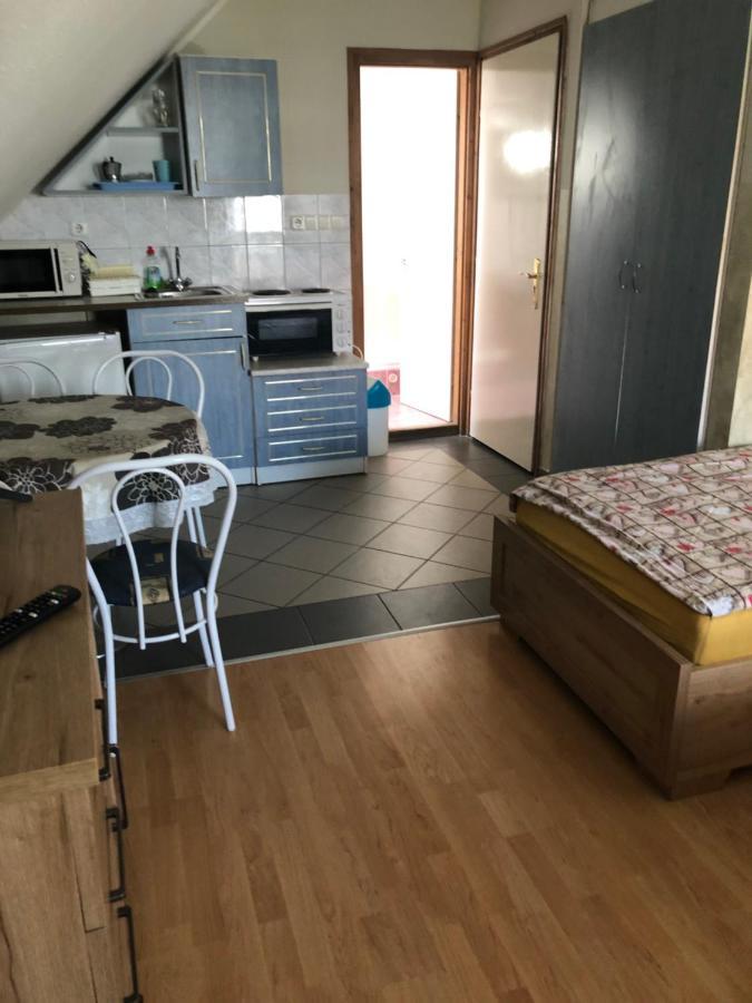 Imre Apartman Hajdúszoboszló Exterior foto