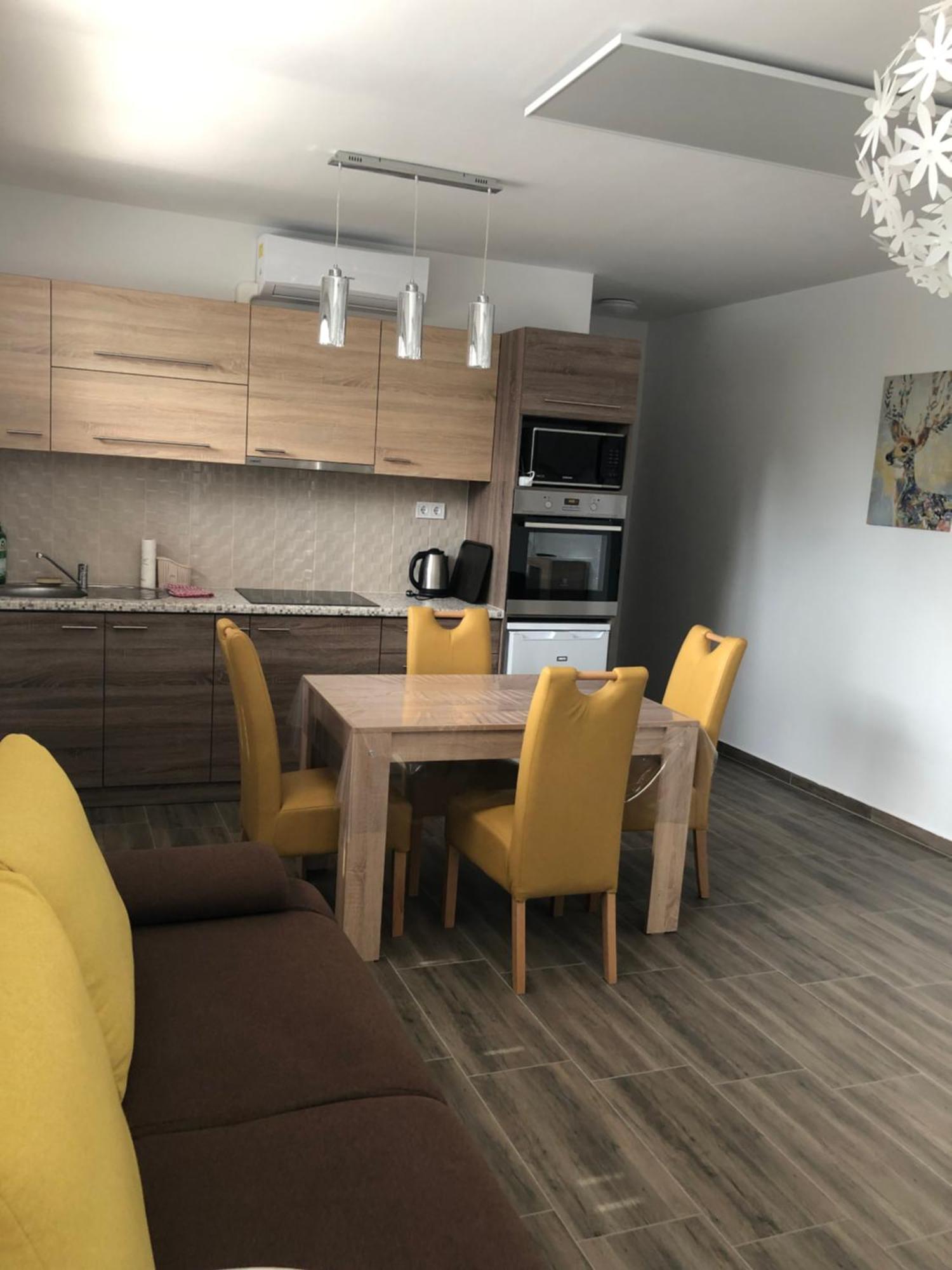 Imre Apartman Hajdúszoboszló Exterior foto